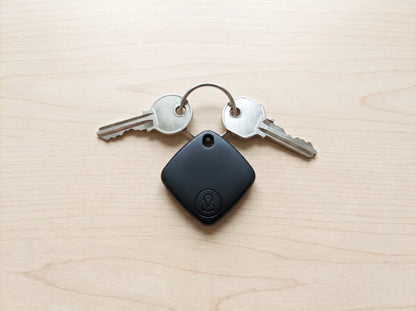 iTagPro on a keyring with house keys